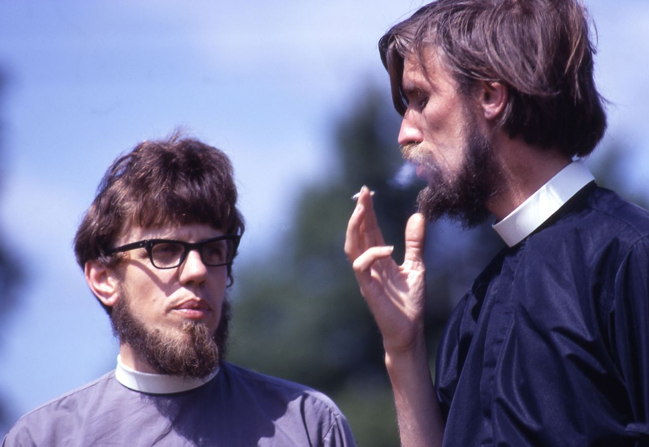 Priests smoking