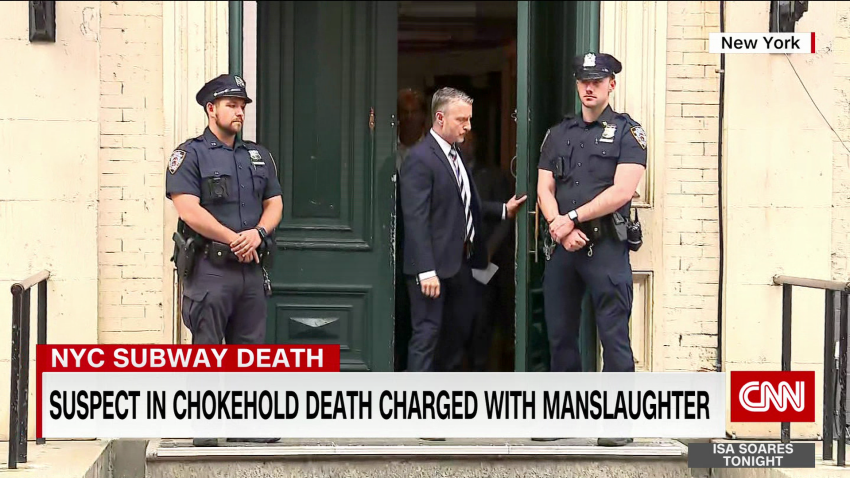 exp chokehold case marine veteran reporter live FST 051202PSEG2 cnni US_00002001.png