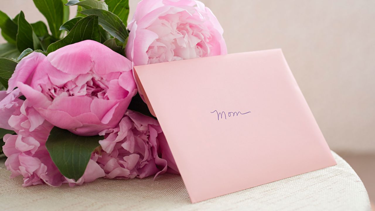 mothers day card flowers STOCK RESTRICTED
