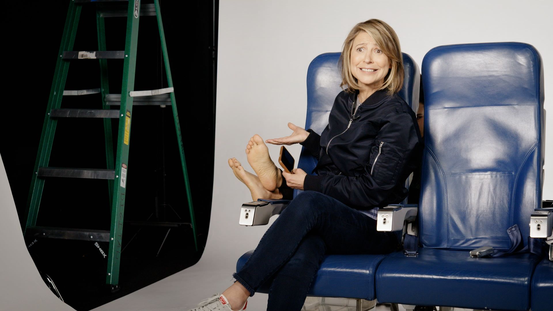 https://media.cnn.com/api/v1/images/stellar/prod/230512162352-samantha-brown-airplane-etiquette-guide-01.jpg?c=original