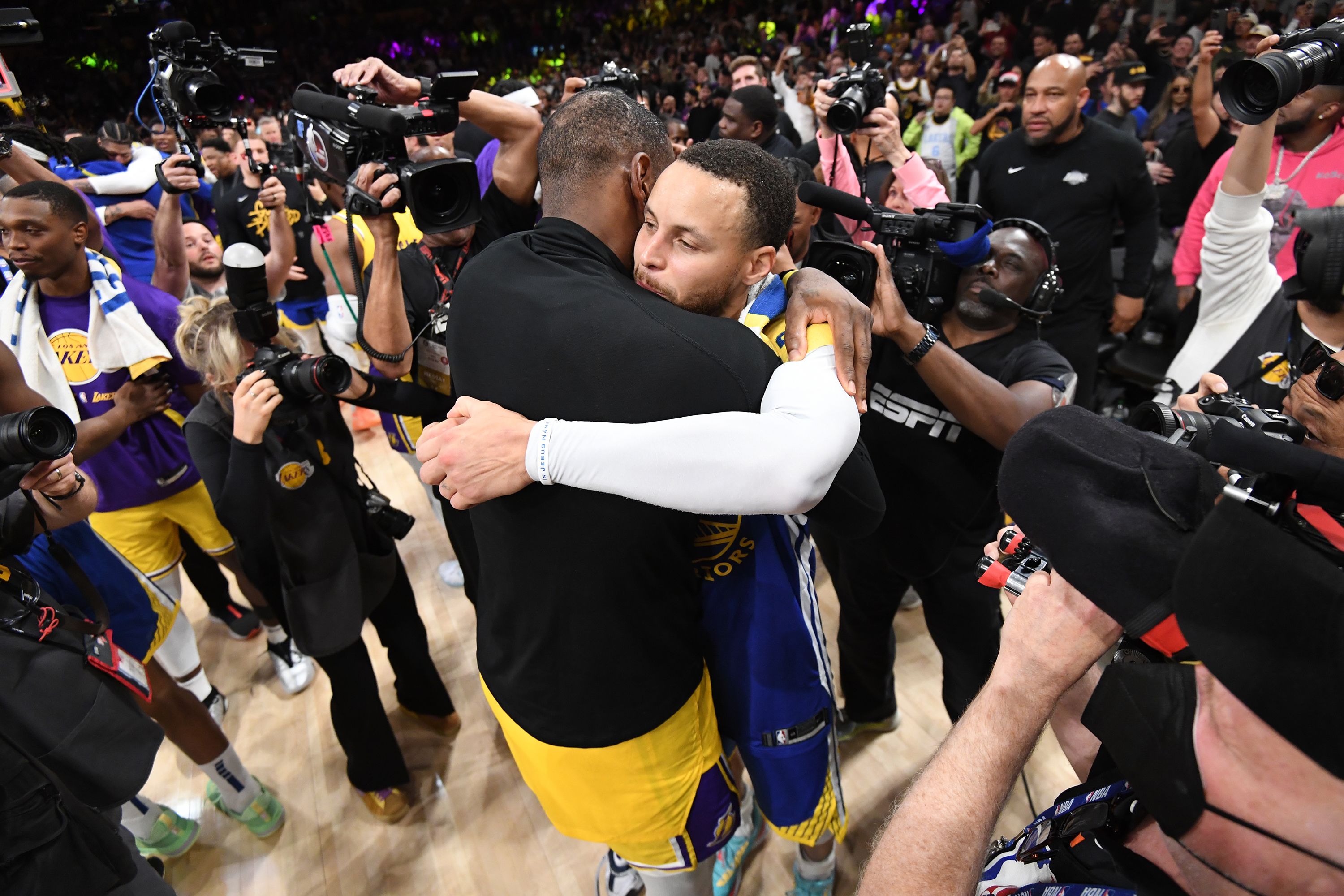 LeBron James inspires LA Lakers to series win over Golden State Warriors