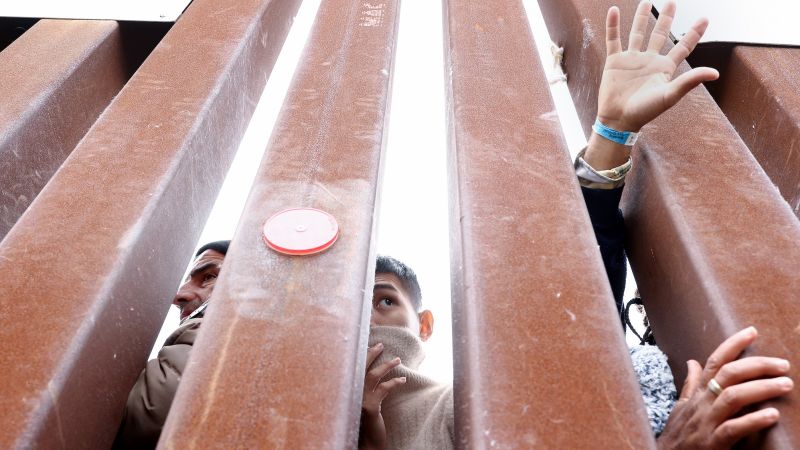 NextImg:End of Title 42 immigration policy has brought fewer migrants than expected, but overcrowding concerns remain | CNN