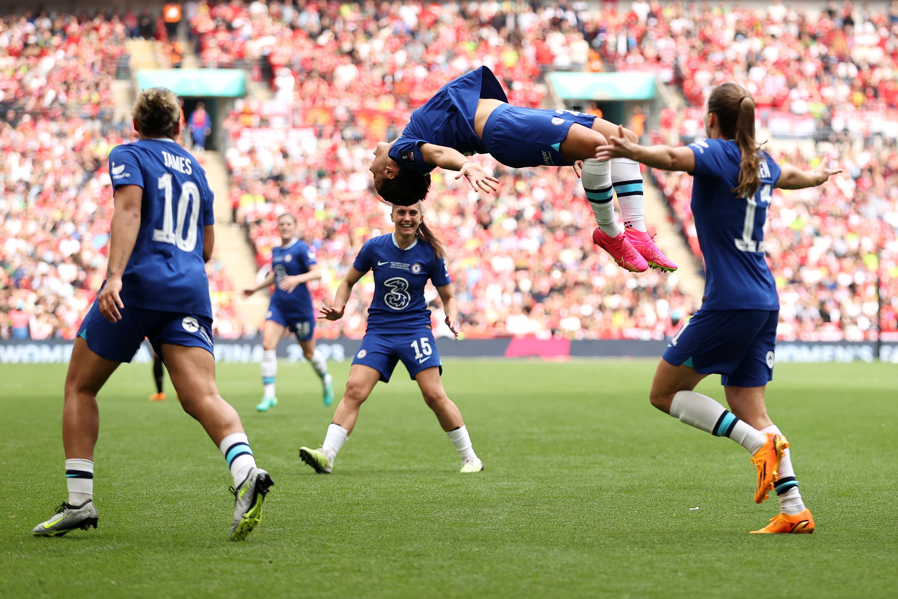 Chelsea Wins Historic Women'S Fa Cup Final With A 1-0 Victory Over Manchester  United | Cnn