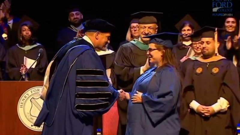 Video: Dearborn, Michigan, pregnant woman walks in graduation while in labor | CNN