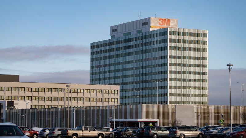 NextImg:3M chief business officer fired for inappropriate conduct | CNN Business