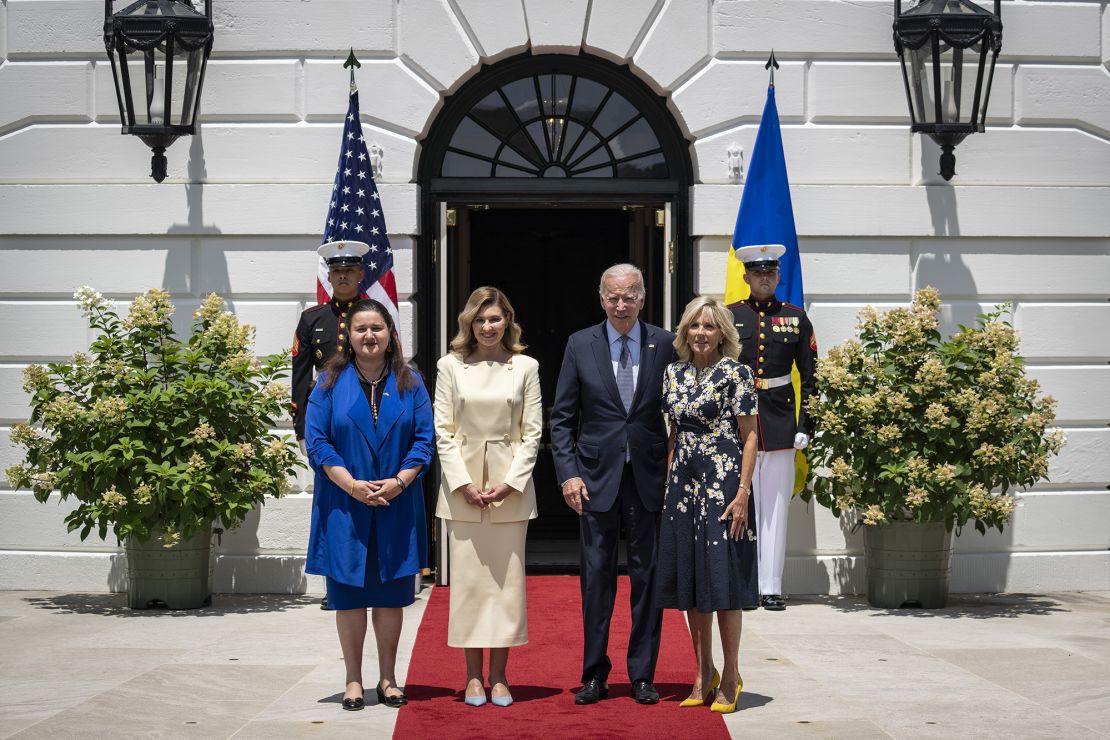 WASHINGTON, DC - JULY 19: (L-R) Ukrainian Ambassador to the United States Oksana Markarova, first lady of Ukraine Olena Zelenska, U.S. first lady Jill Biden, and U.S. President Joe Biden pose for photos as Zelenska arrives on the South Lawn of the White House July 19, 2022 in Washington, DC. Zelenska is in the United States for a series of high-level meetings and an address to Congress. (Photo by Drew Angerer/Getty Images)