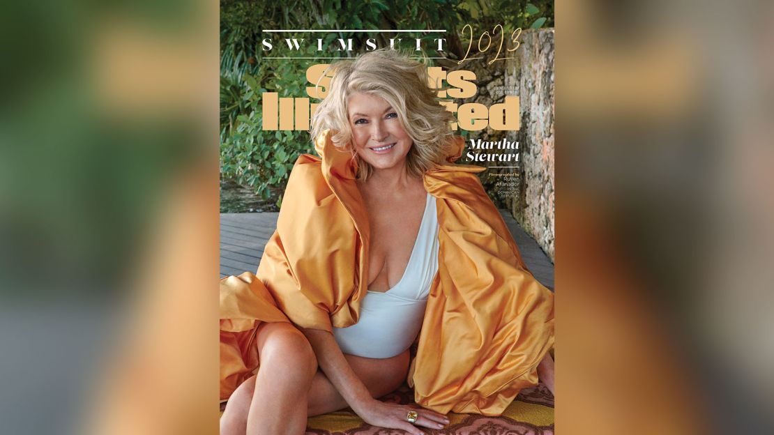 Martha Stewart Threw 'Modesty Out the Window' for Sultry 'Sports  Illustrated Swimsuit' Cover (Exclusive)