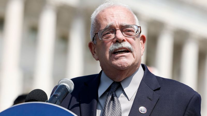 Video: New details emerge about suspect who attacked Rep. Gerry Connolly staffers | CNN Politics