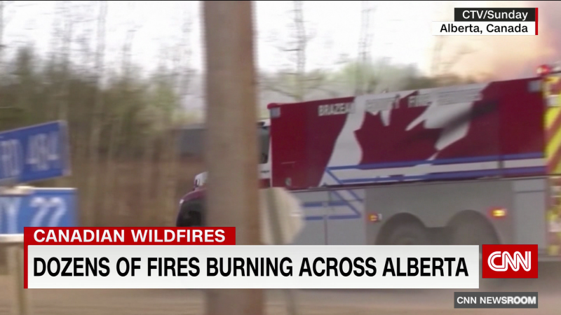 Canadian Pm Trudeau Visits Alberta As Wildfires Rage Across The Province Cnn 9226