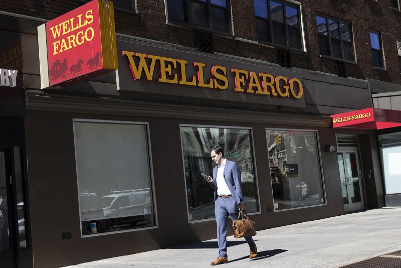 Wells Fargo Reaches $1 Billion Settlement With Shareholders Over ...