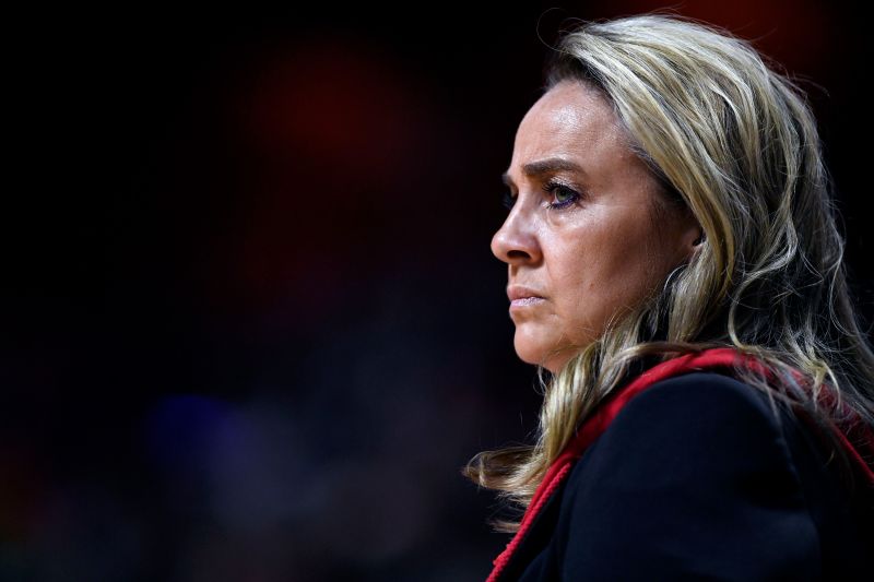 Becky Hammon: Las Vegas Aces Head Coach Suspended After WNBA Probe | CNN