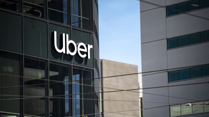 NextImg:Uber will now let parents put their teens in rides alone | CNN Business