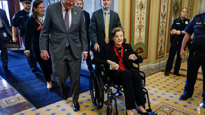 NextImg:Feinstein's return prompts renewed scrutiny over her fitness for office | CNN Politics
