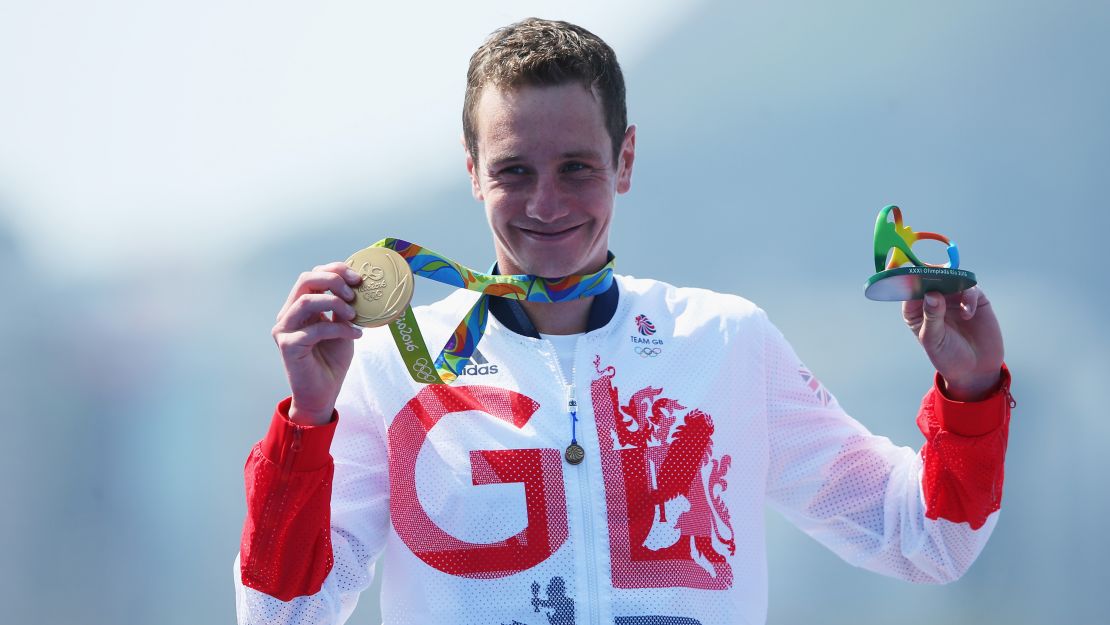 Alistair Brownlee of Great Britain won another gold medal in the men's triathlon at the 2016 Rio Olympic Games.