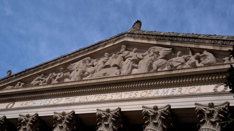 NextImg:National Archives officials testify that every administration since Reagan has mishandled classified material | CNN Politics