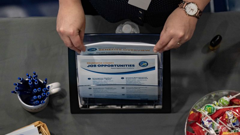 NextImg:Initial jobless claims fell last week as fraudulent activity in Massachusetts clouds data | CNN Business