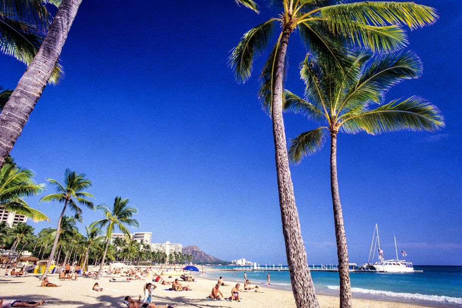 <strong>2. Duke Kahanamoku Beach, Oahu, Hawaii: </strong>No. 2 on the 2023 list from "Dr. Beach" boasts views of Diamond Head.<br />