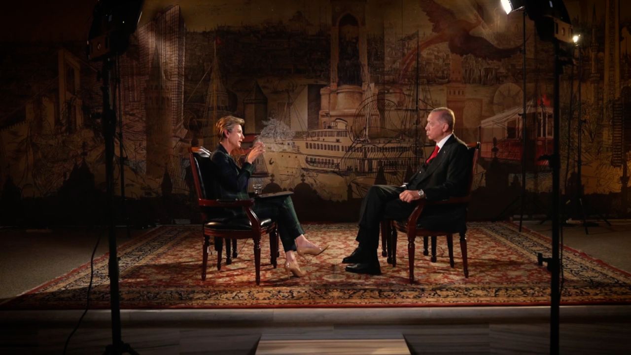 Turkish President Recep Tayyip Erdogan tells CNN's Becky Anderson, left, he expects voters who value stability and confidence to back him in the May 28 runoff vote.