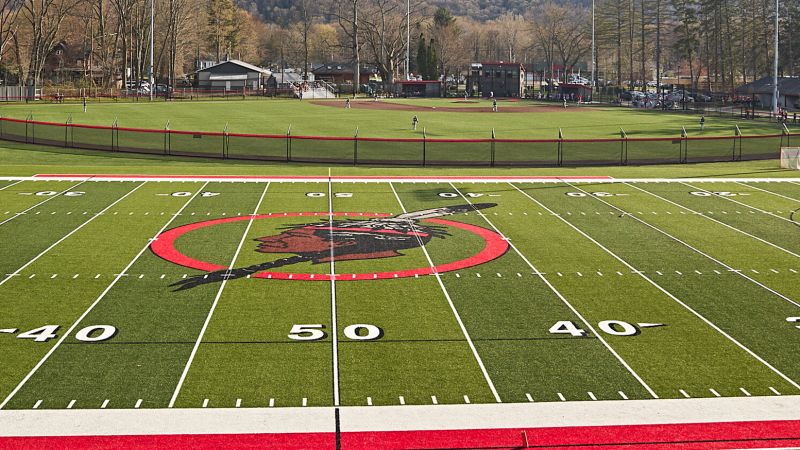 NextImg:New York education officials issue guidance about Indigenous team names | CNN