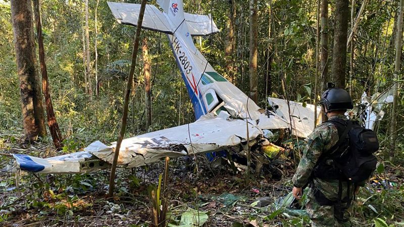 Four children remain missing in the Colombian jungle. Their plight is the latest in a long list of air travel mishaps in the Amazon | CNN thumbnail