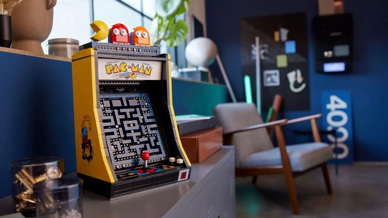NextImg:Lego is heading back to the '80s with a 2,651-piece model 'Pac-Man' arcade cabinet | CNN