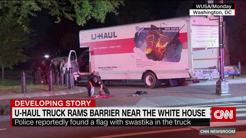 U Haul Truck Rams Security Barriers Near The White House Cnn