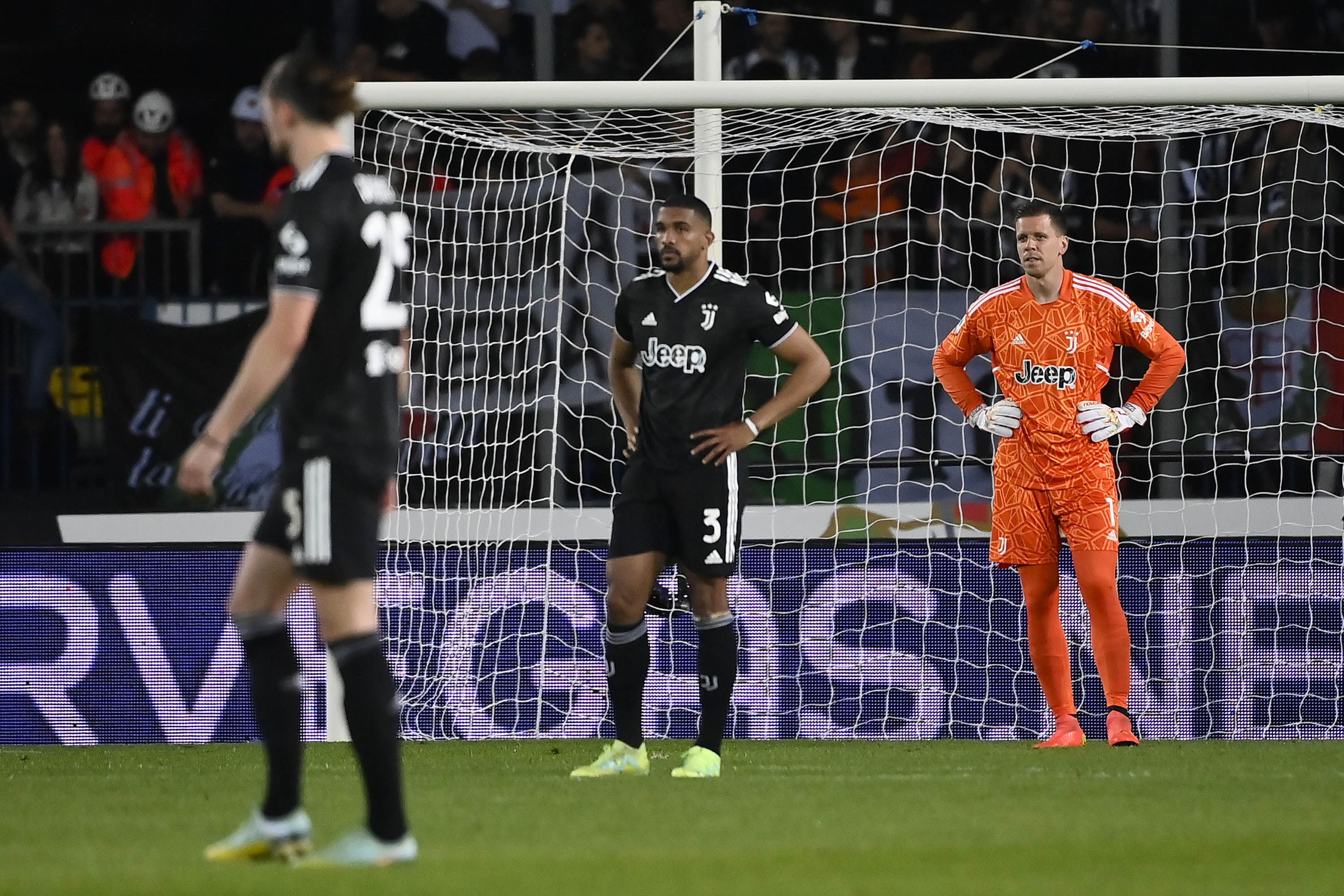 Why were Juventus docked points and what happens next?