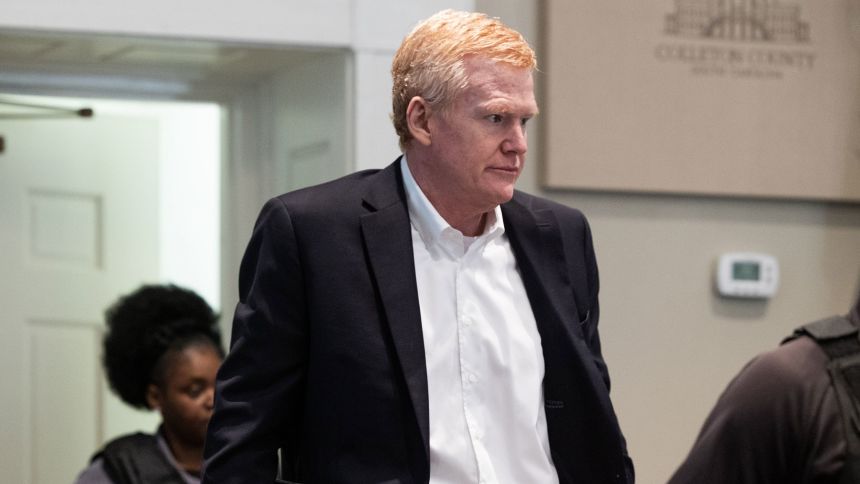 Alex Murdaugh enters the courtroom before closing arguments begin in his trial for murder at the Colleton County Courthouse on Wednesday, March 1, 2023. Joshua Boucher/The State/Pool