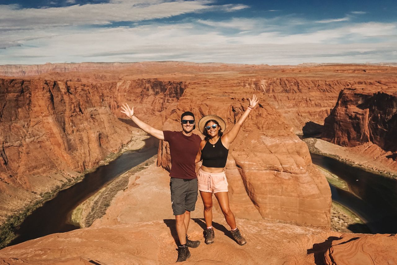 Tom and Anna met in Mui Ne, Vietnam and a couple of days later crossed paths again in Dalat. Here they are pictured hiking Horseshoe Canyon in the US.