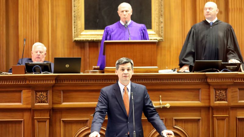 Der Gesetzgeber von South Carolina schickt ein sechswöchiges Abtreibungsverbot an den Schreibtisch des Gouverneurs