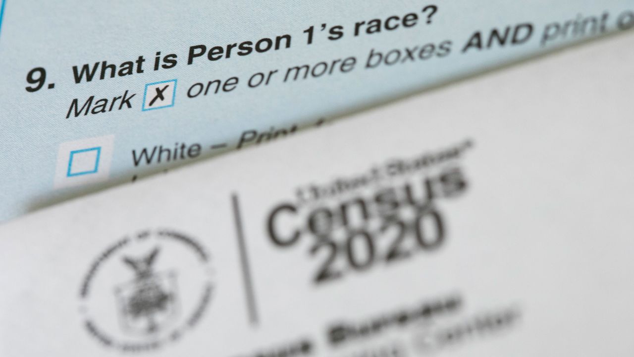 The 2020 US Census questionnaire.