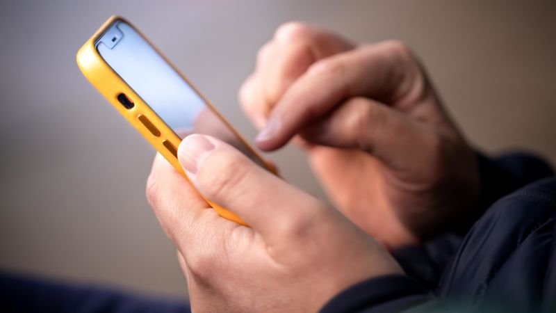NextImg:Company that allegedly sent billions of robocalls sued by 49 attorneys general | CNN Business