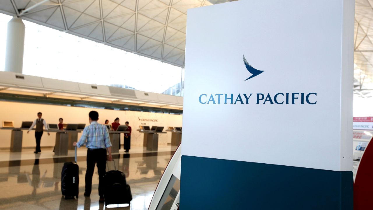 A passenger walking to a Cathay Pacific counter at Hong Kong's international airport in 2018. The airline made headlines this week over an incident of alleged discrimination with a passenger from mainland China.