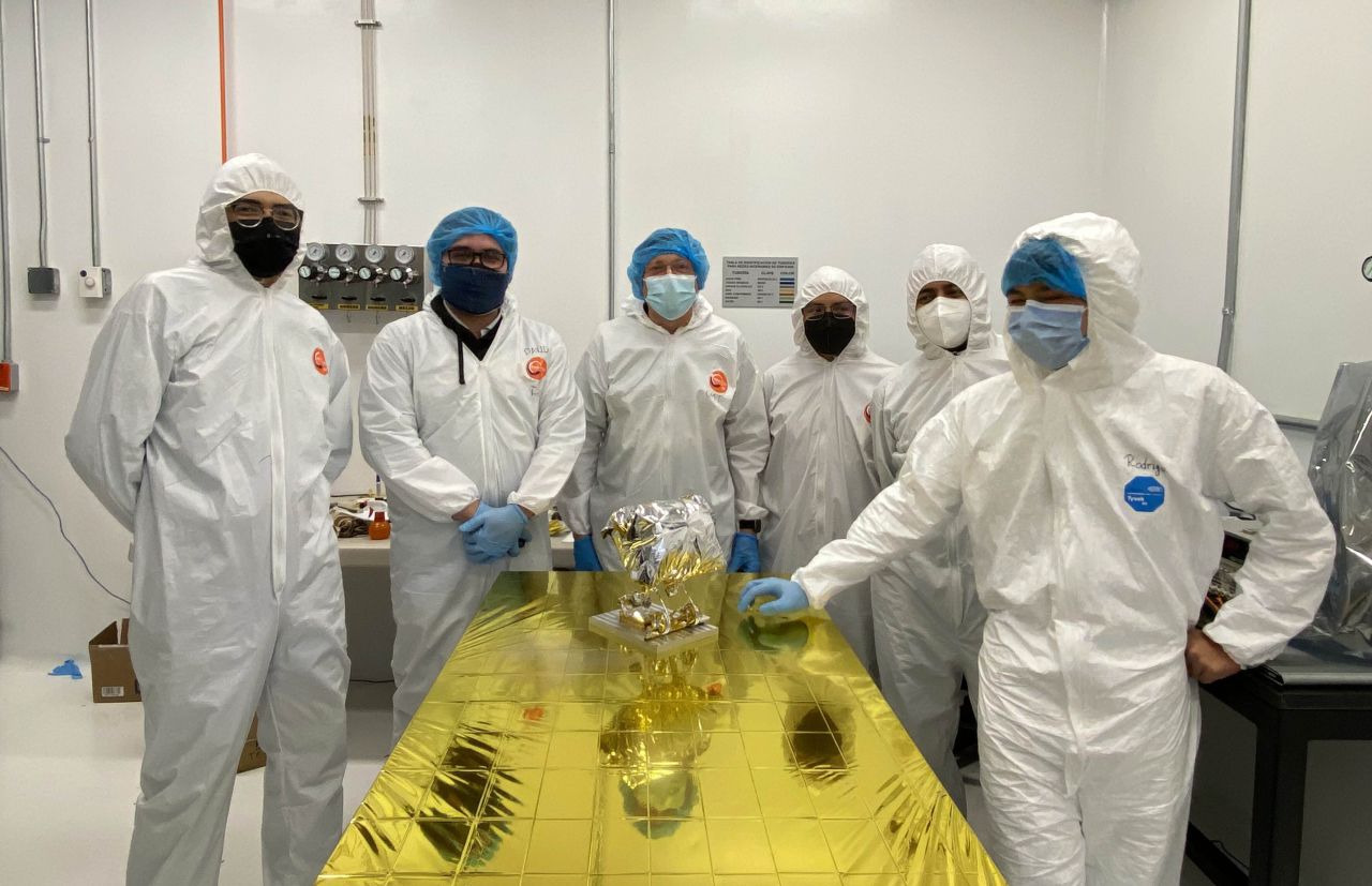 The Laboratory for Space Instrumentation at the Universidad Nacional Autónoma de México hopes to catapult five miniature rovers onto the lunar surface with its Colmena mission.
