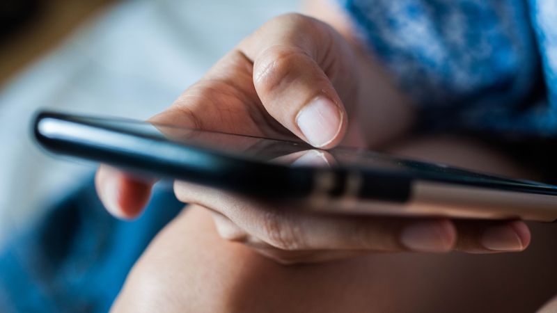 NextImg:Senate Democrats write to Google over concerns about abortion-seekers' location data | CNN Business