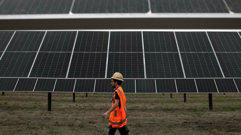 House fails to override Biden veto on solar panel tariff measure