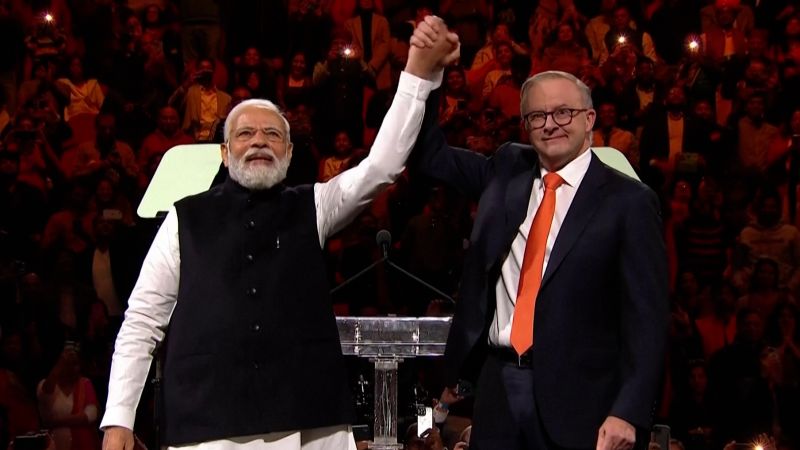 Video: Narendra Modi given a rock star welcome in packed Sydney stadium | CNN