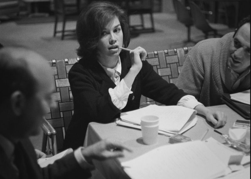 'Being Mary Tyler Moore' Review: An HBO Documentary Warmly Looks Back ...