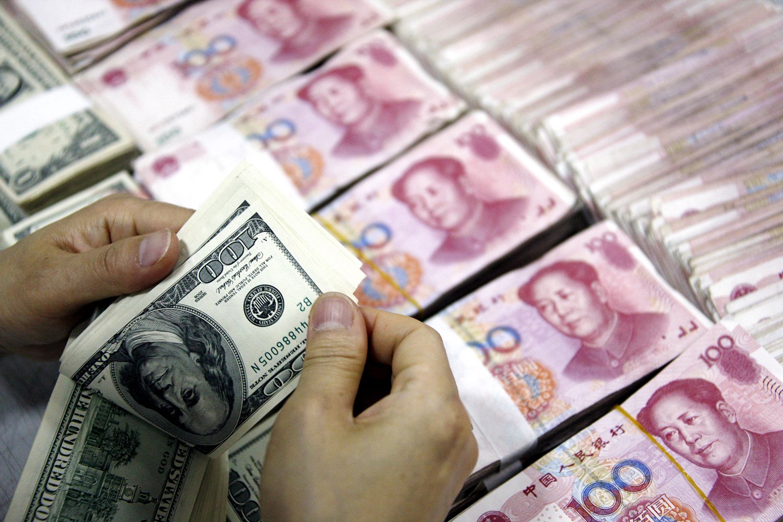 Unprecedented decline in Euro usage signals shift to USD, Yuan