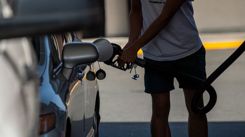 Americans to spend $1.6 billion less on gas this Memorial Day weekend