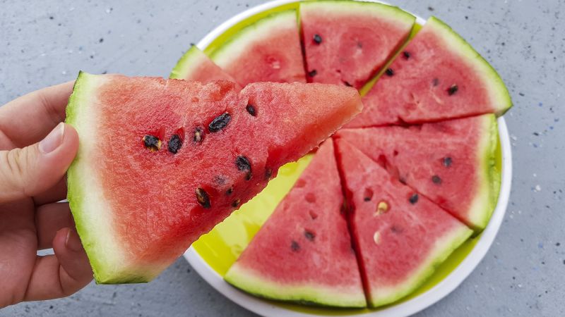 Three simple tricks to pick a sweet and tasty watermelon  | CNN