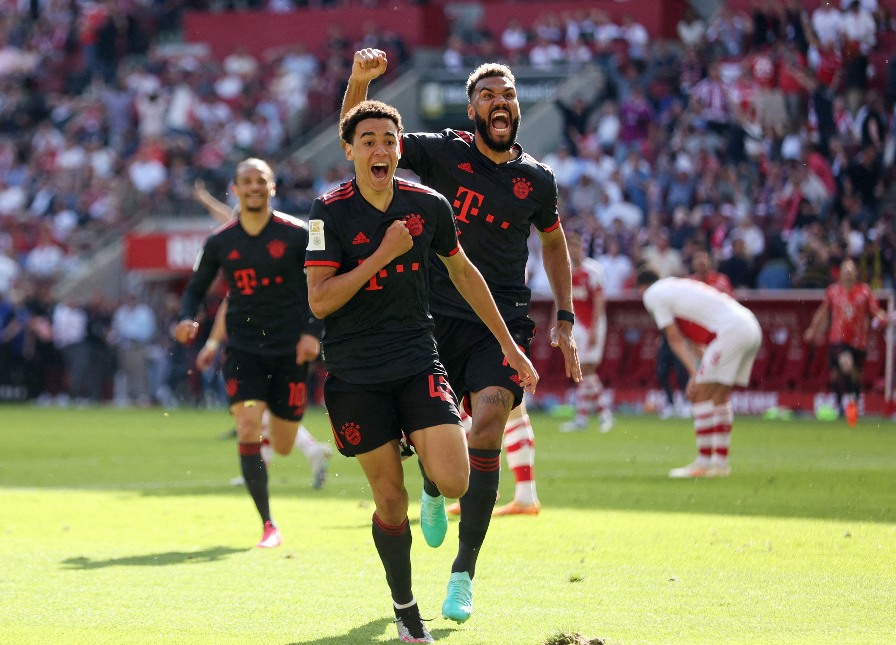 Bayern Munich win tenth straight Bundesliga title after Champions