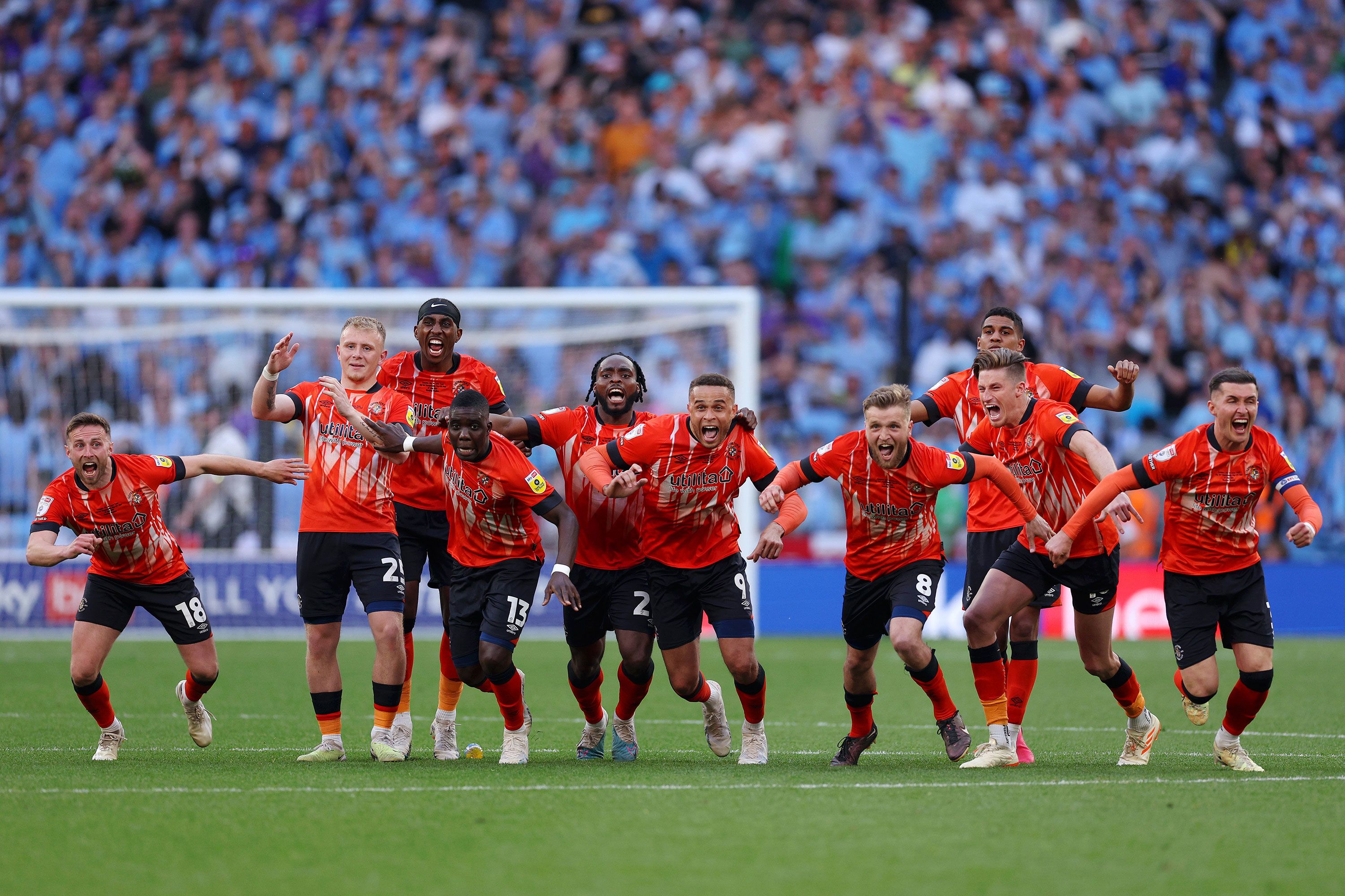 Play-off final: Luton Town completes remarkable rise to the Premier League  with victory over Coventry City | CNN