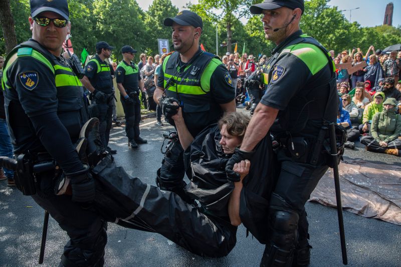 Dutch Police Arrest Over 1,500 People At Extinction Rebellion Protest ...