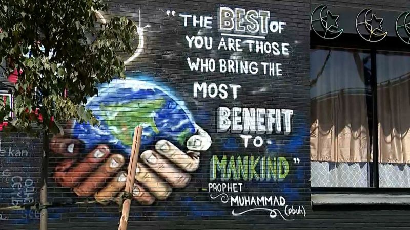 NextImg:Keeping the faith: New housing options for NYC migrants | CNN
