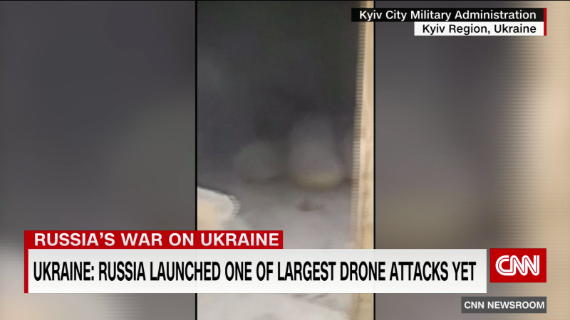 Russia launches one of largest drone attacks yet on Kyiv Day | CNN