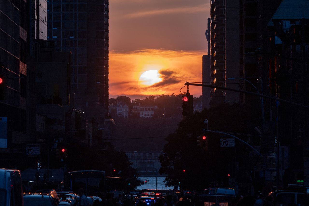 Manhattanhenge Where to see New York City’s special sunset show CNN