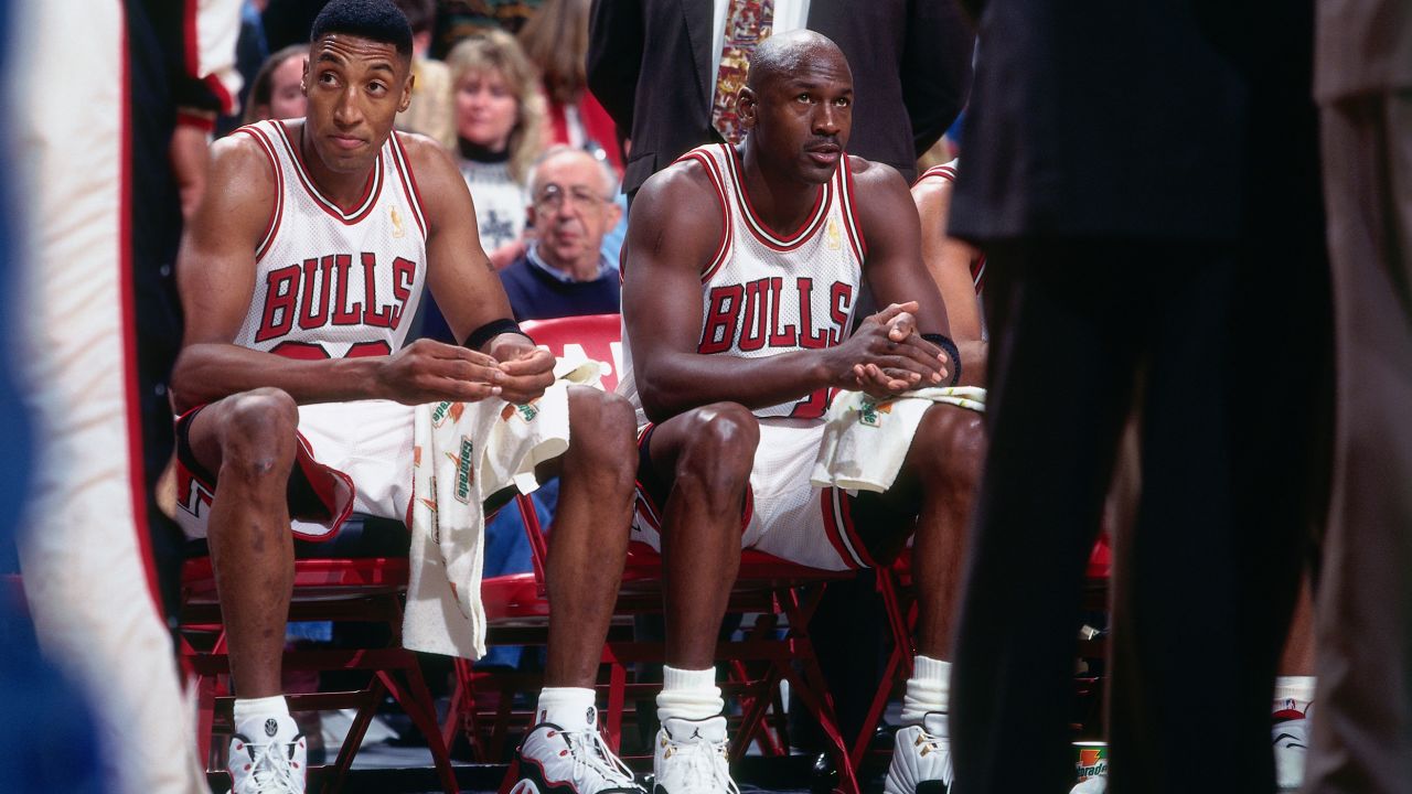 Pippen and Jordan look on during the game against the Milwaukee Bucks on January 17, 1997.