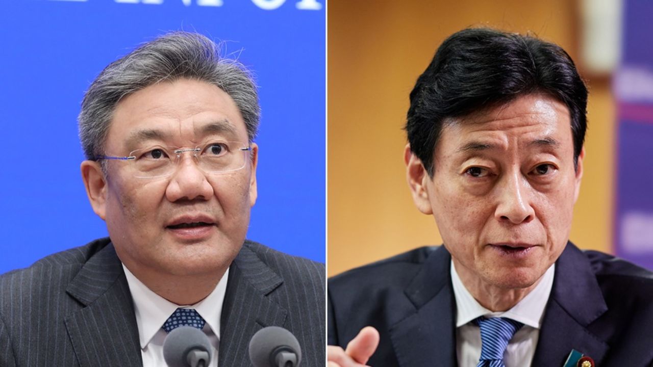 From left Wang Wentao, China's commerce minister, and Yasutoshi Nishimura, Japan's trade minister.