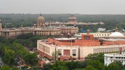 Изглед към новата сграда на парламента на 24 май 2023 г. в Ню Делхи, Индия. 